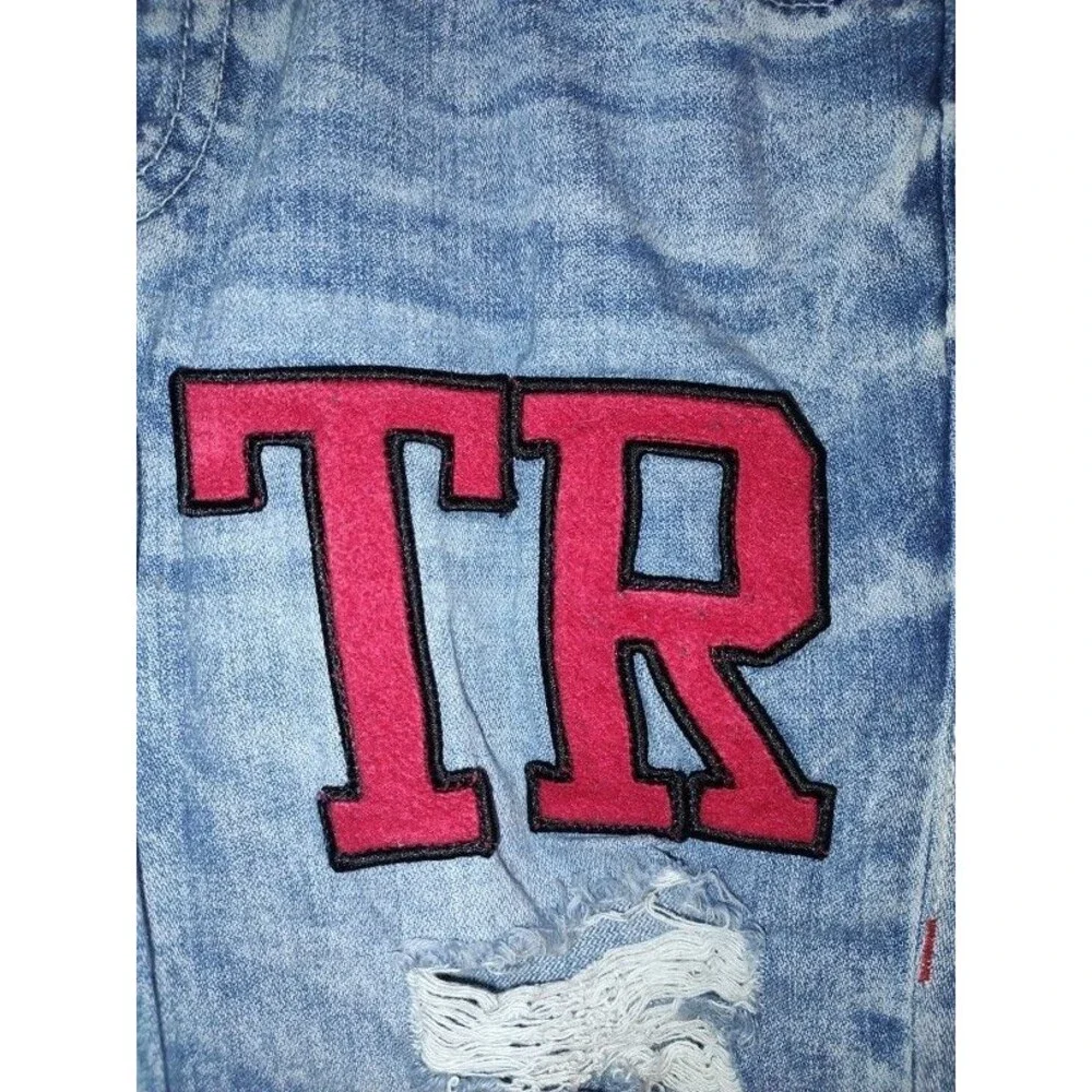 Rare Men's True Religion Huge Red Patch TR Ripped Look Jeans Size 29 RN # 112790